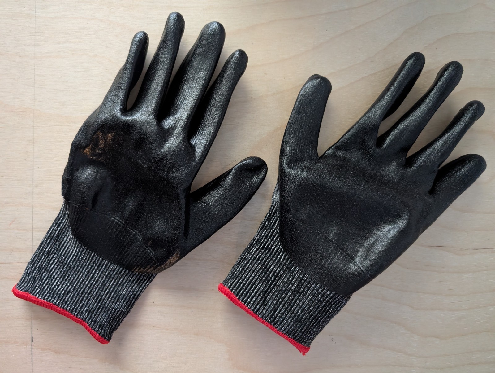 MAGID Liquid Absorbing Level A4 Cut Resistant Work Gloves, 12 Pairs, 9 Large