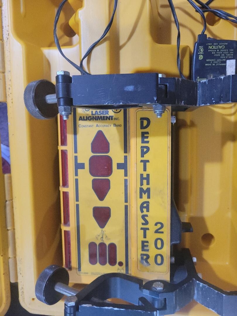 Depthmaster 200r Excavating Needs battery