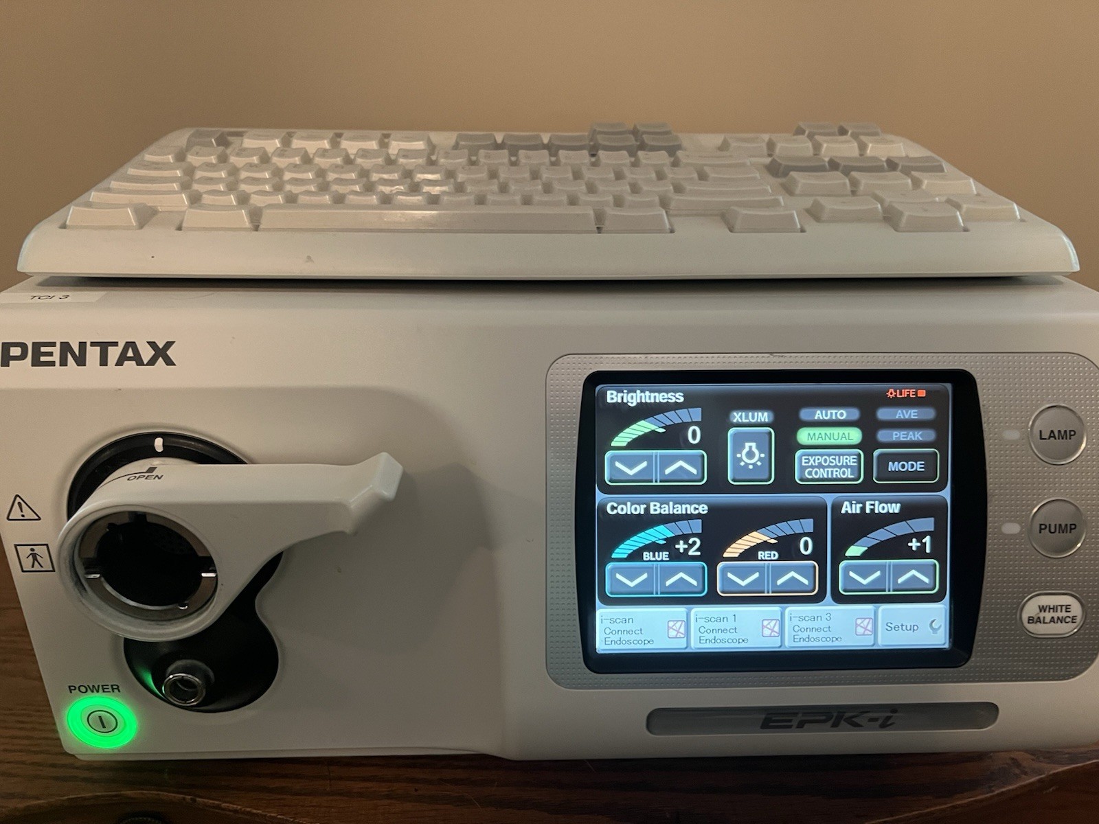 Pentax EPK-i Video Processor w/Keyboard, also Includes a New Bulb With Housing.