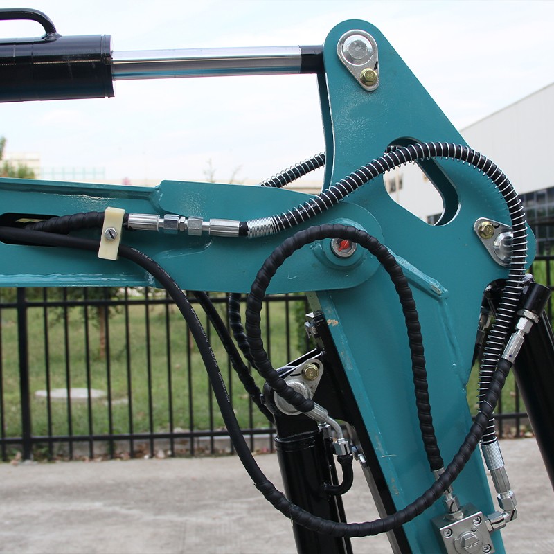 4,000 lbs Mini Excavator, EPA Certified USA KUBOTA Diesel Machine