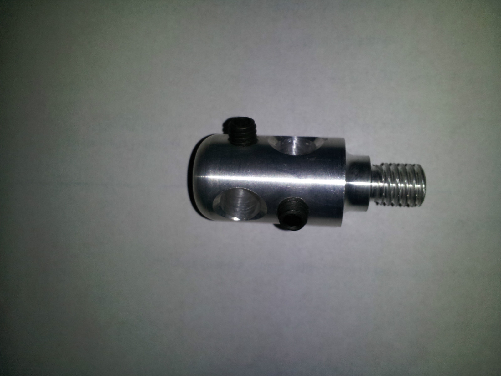 Air duct cleaning brush holder adapter with set screws 2 1/2″ long