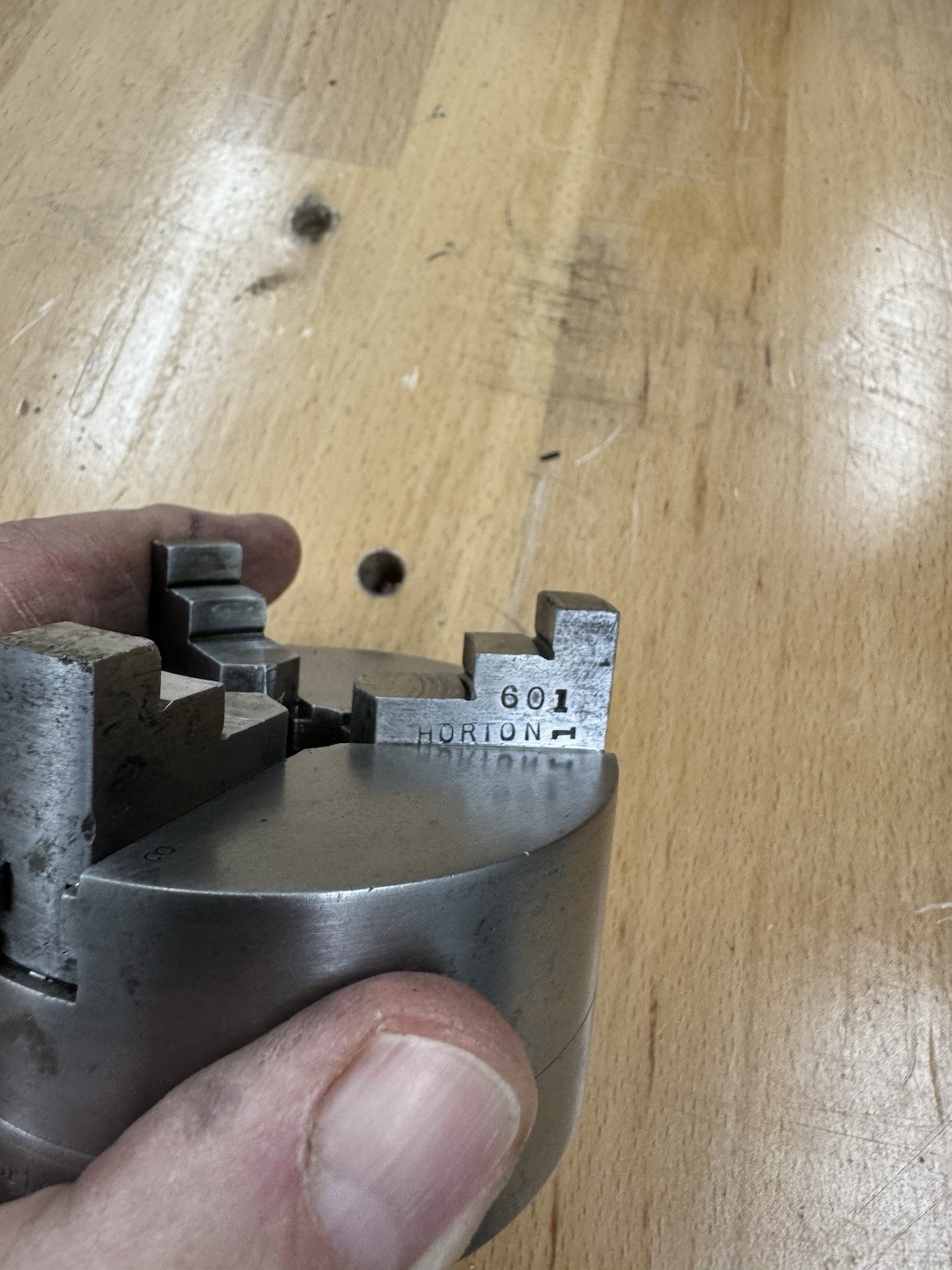 E. Horton & Son Co. 601 3-Jaw Manual Lathe Chuck Plain Back Mount