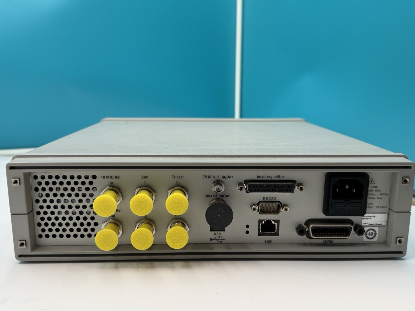 Agilent Keysight N4010A Wireless Connectivity Test Set 101 103 110