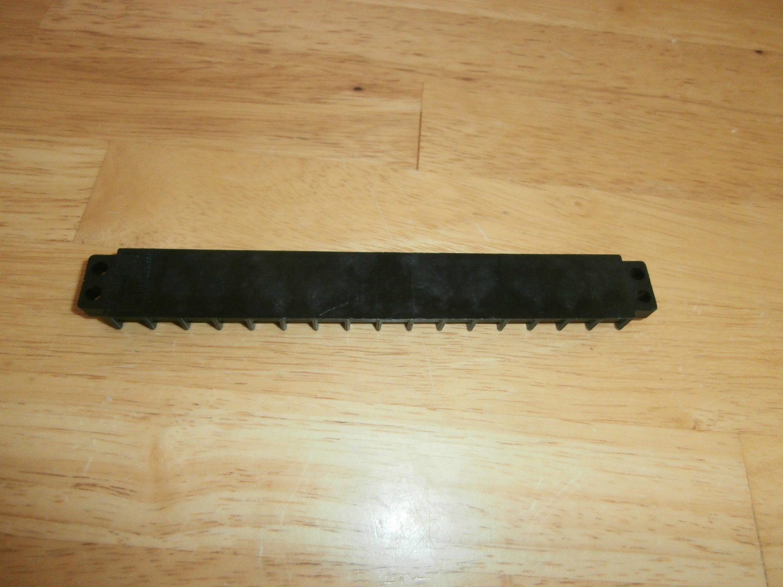 16 Position Terminal Block Barrier Strip 30 Amp, 13-1416 Philmore,NEW