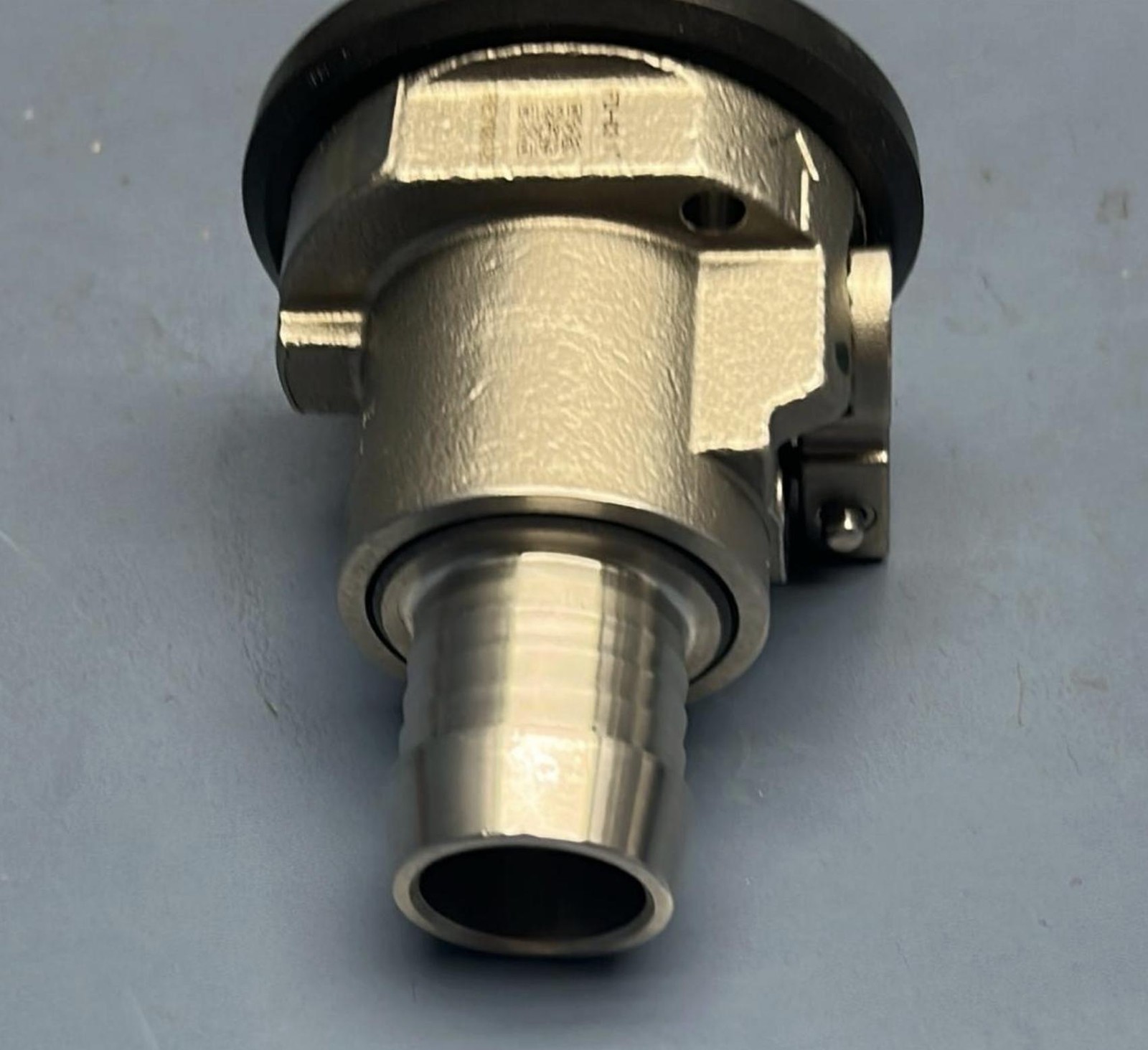 Danfoss/Eaton FD83-2046-16-16 SS Hose Barb Adapter Full Flow Dual Interlock -NEW