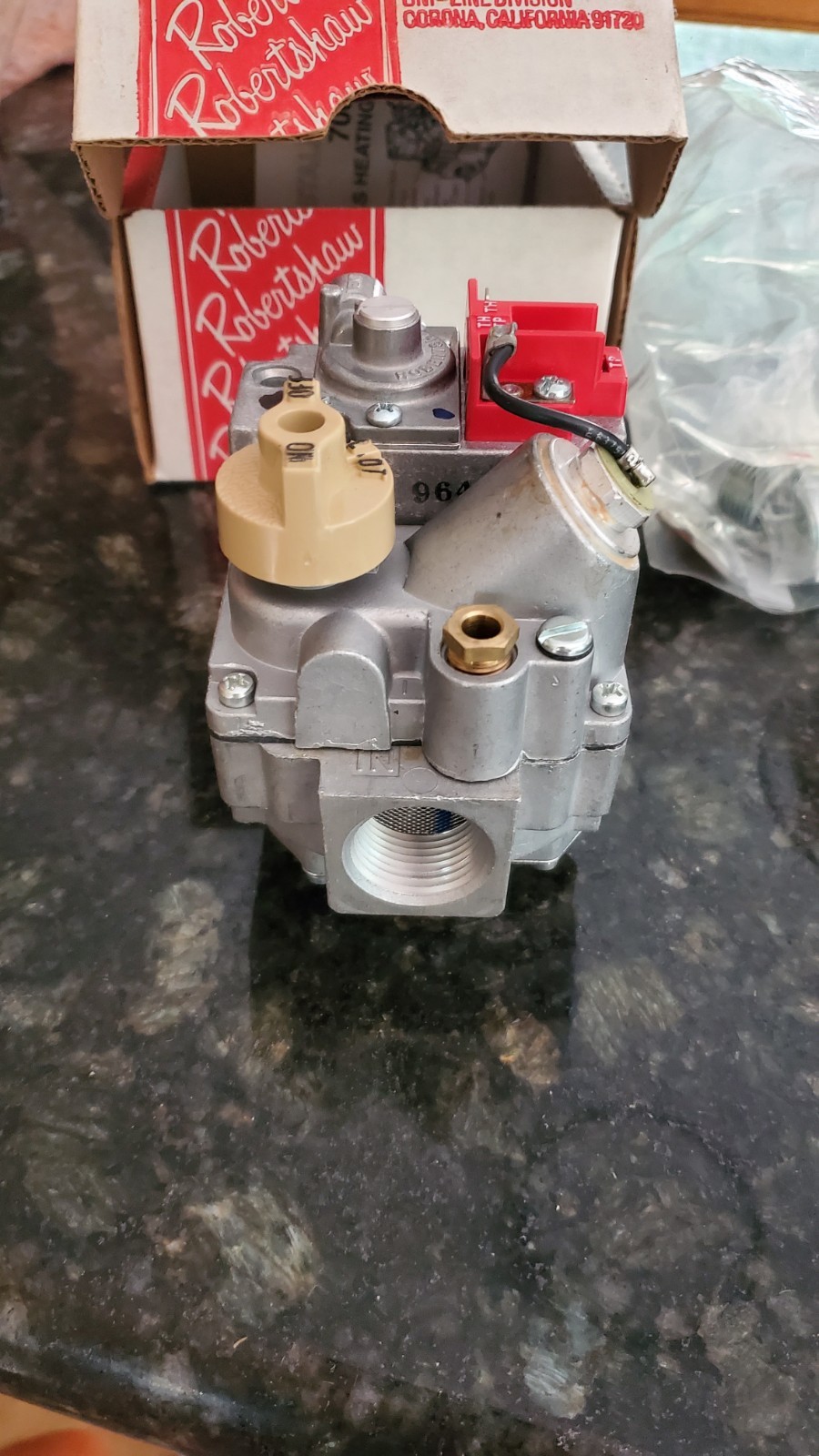 Robertshaw Gas Valve 700-506 Model 7000 BMVR