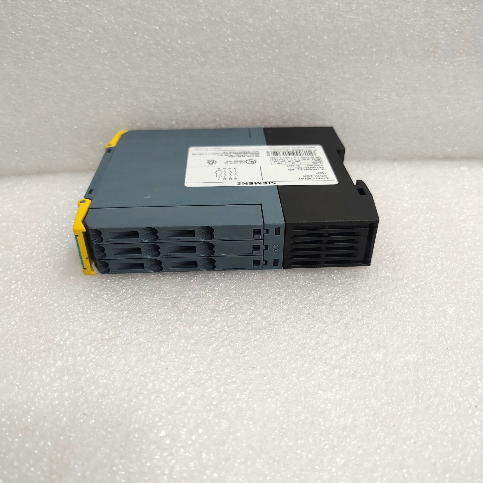 Siemens 3SK1111-2AB30 Safety Relay 24VAC/DC GB/T14048.5/50Hz