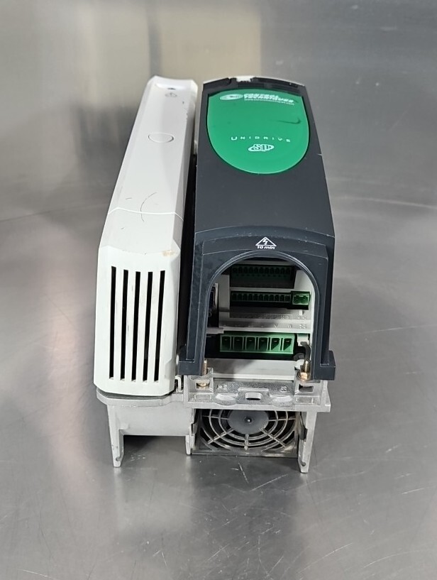 Control Techniques SP2402 Emerson Unidrive SP 7.5/11 kW. Loc1F