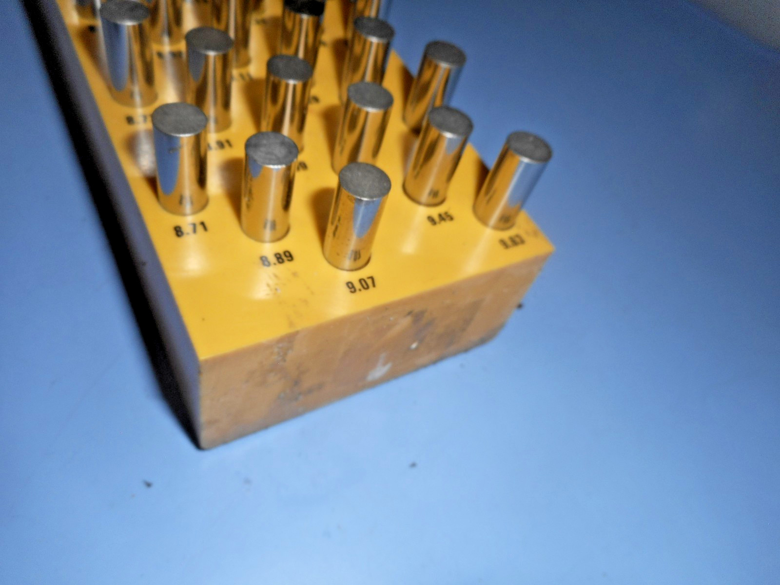 Metric Pin Gages * 8.71-9.79mm,0.02mm Steps ,Class ZZ Minus, (2) pins missing