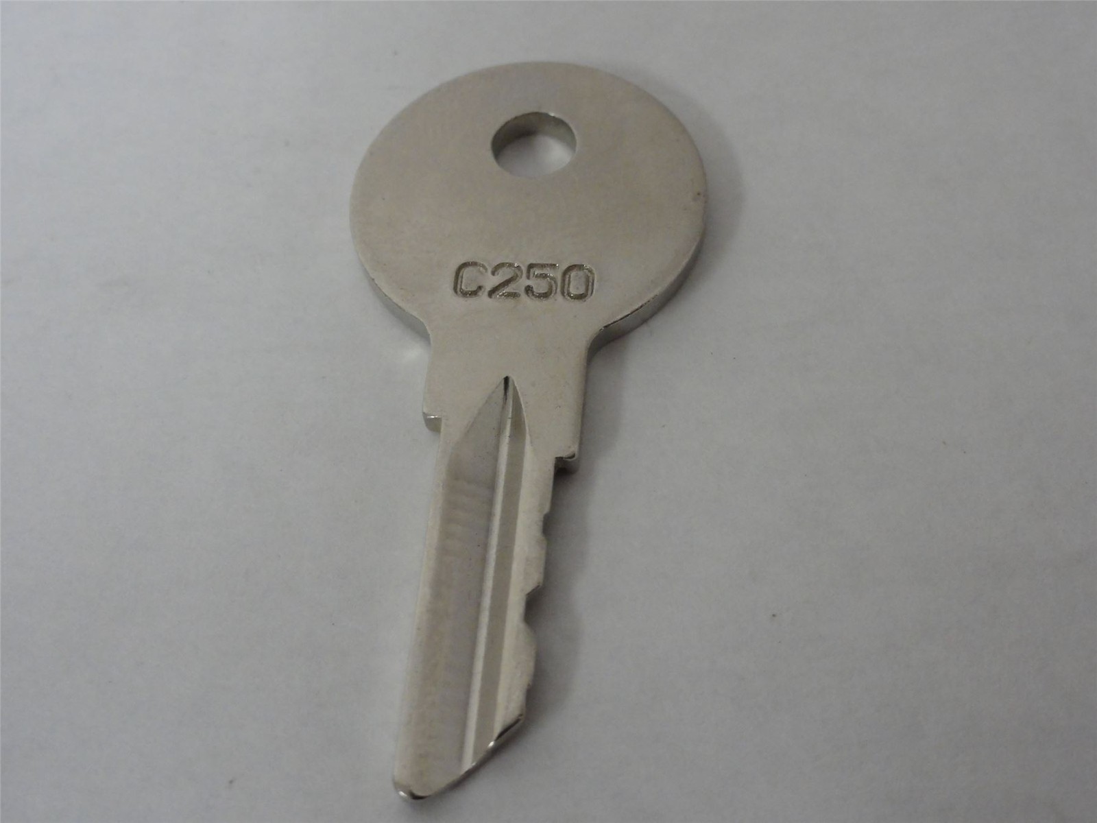 237025 New-No Box; Crown C250 Lot-2 Forklift Ignition Keys; 089216-001