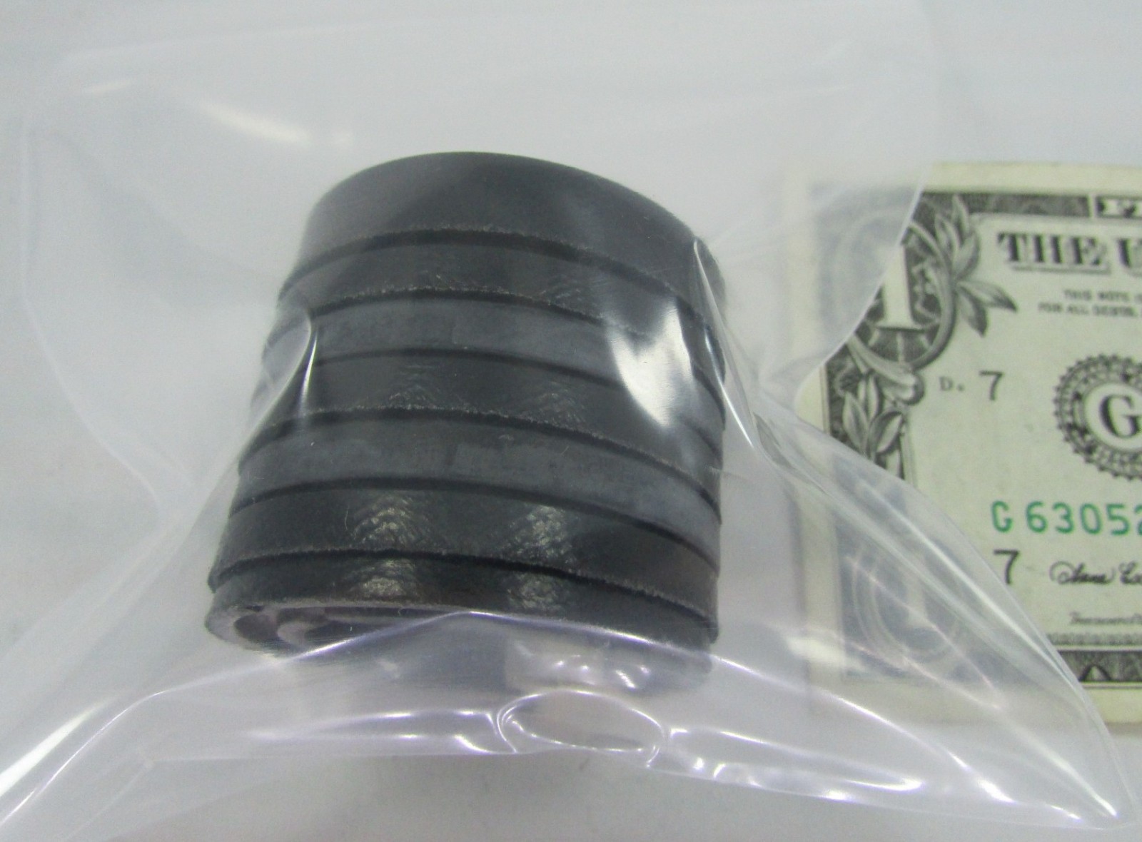 One 7-Piece Hydraulic Cylinder Rod V Seal Packing Set 25.37 x 41.27 x 35.05 MM