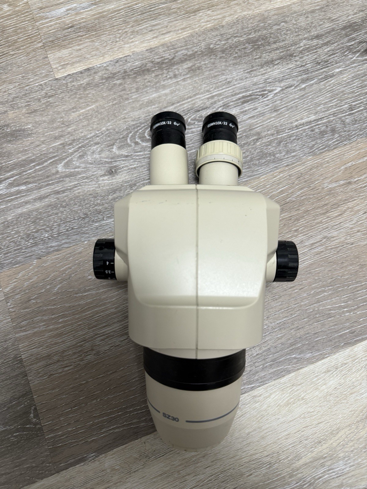 Binocular microscope Olympus sz3060 made in Japan