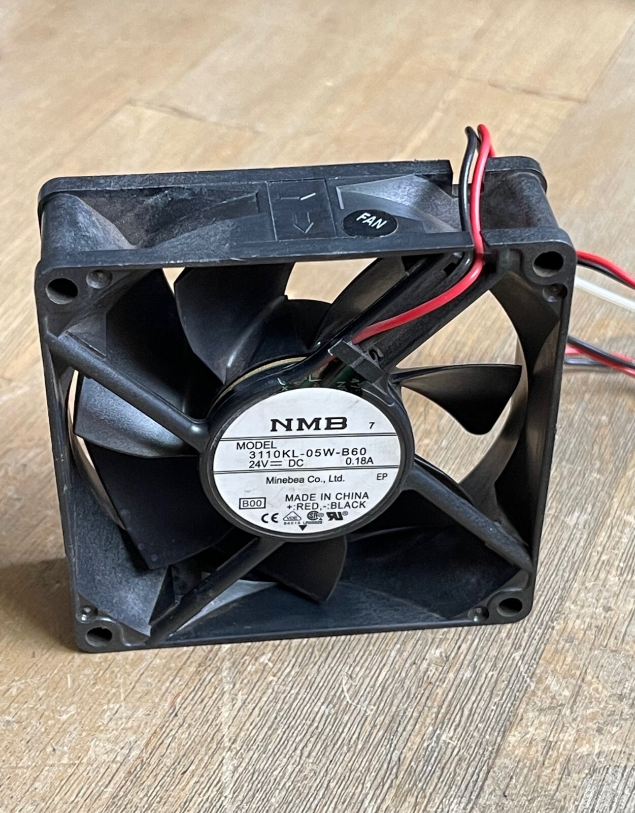 MINEBEA NMB 3110KL-05W-B60 COOLING FAN 24VDC 0.18A