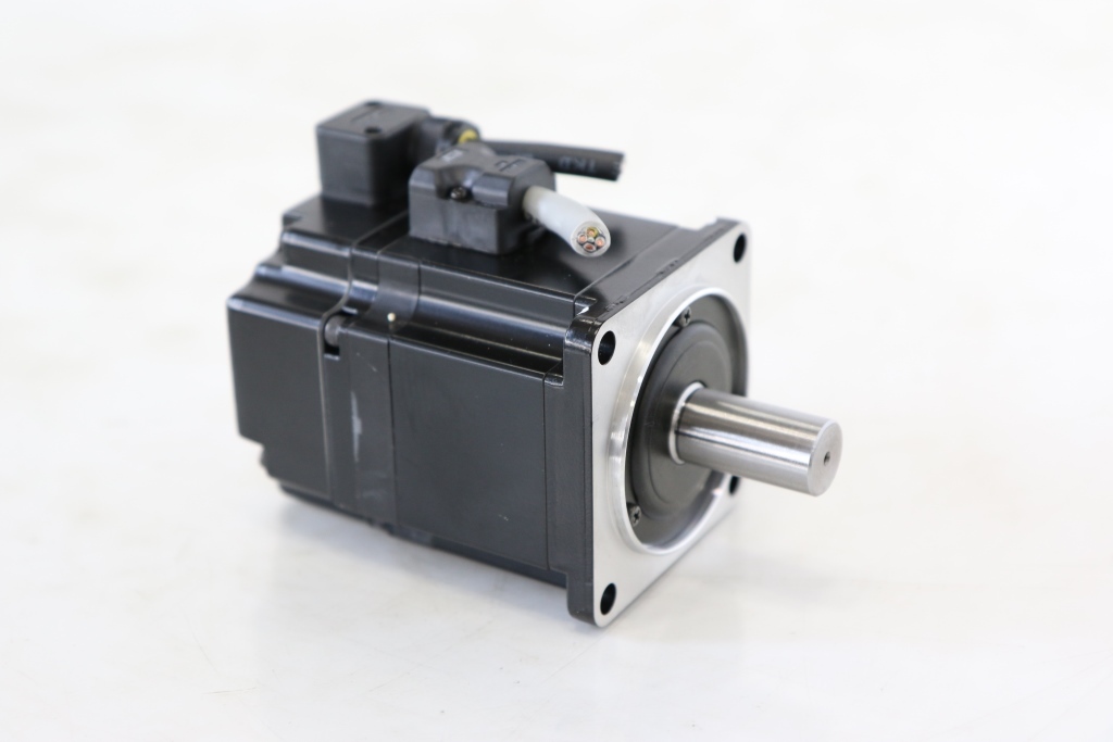 YASKAWA Used SGMAS-02ACA21 Servo Motor