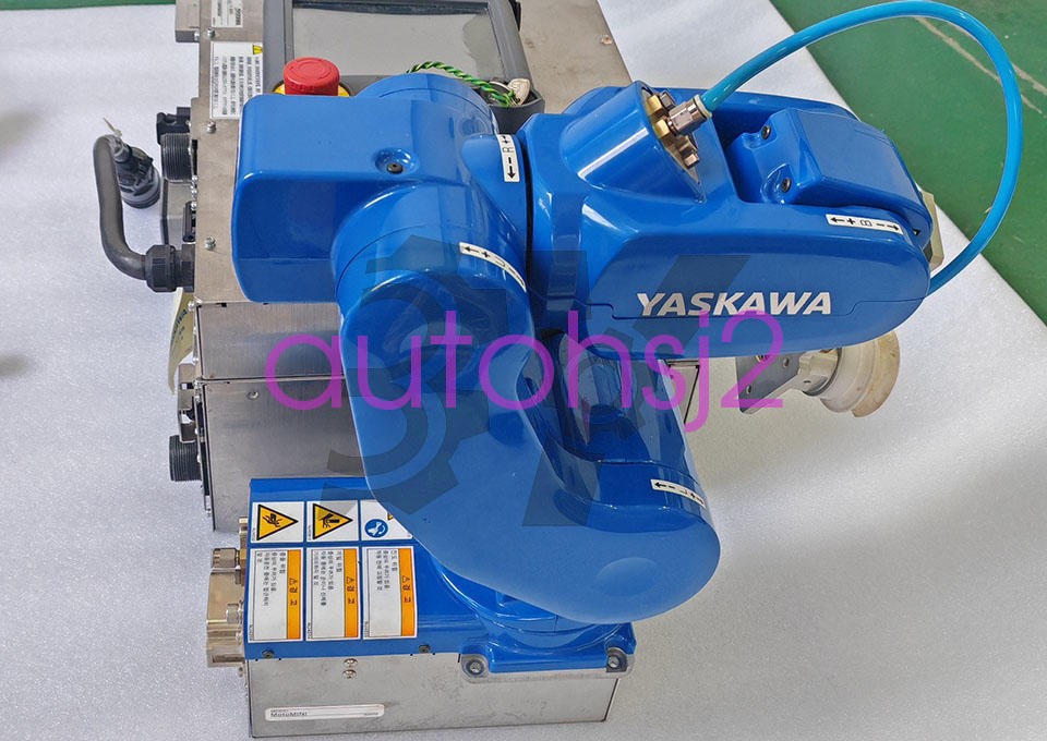 USED YASKAWA MOTOMINI ROBOT 0.5KG(YRC1000MICRO CONTROLLER JZRCR-APP01-1 PENDANT)