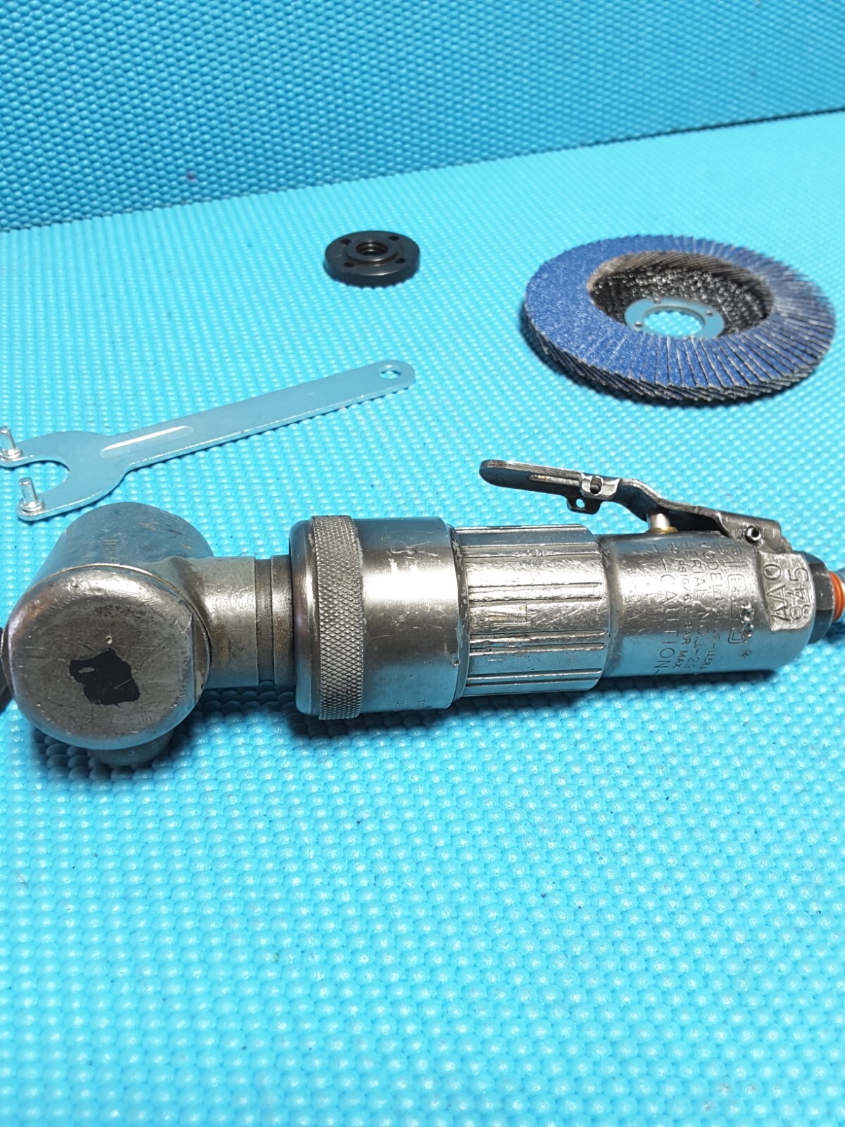 Cleco Die Angle Grinder 11,500RPM, 5/8-11 Spindle Thread.