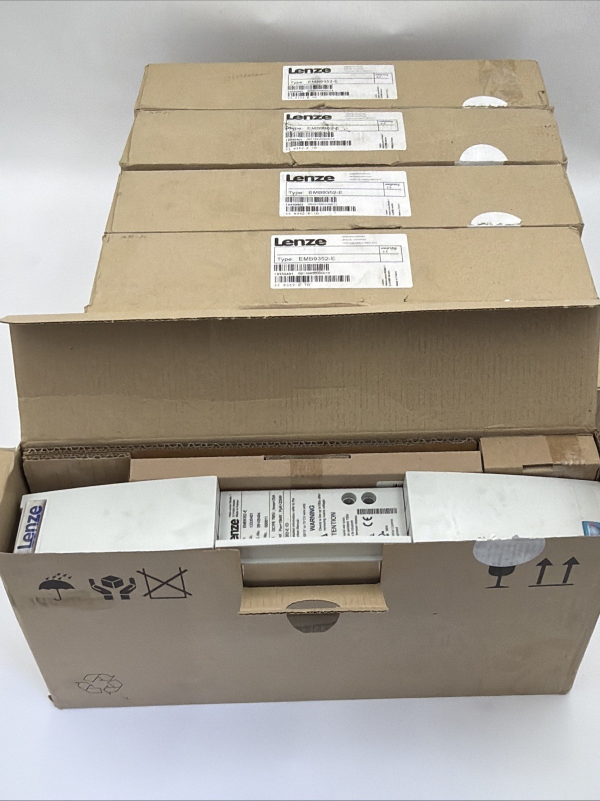 LENZE EMB9352-E BREAK-CHOPPER MODULE-FREIN+RES.EXT 13330401