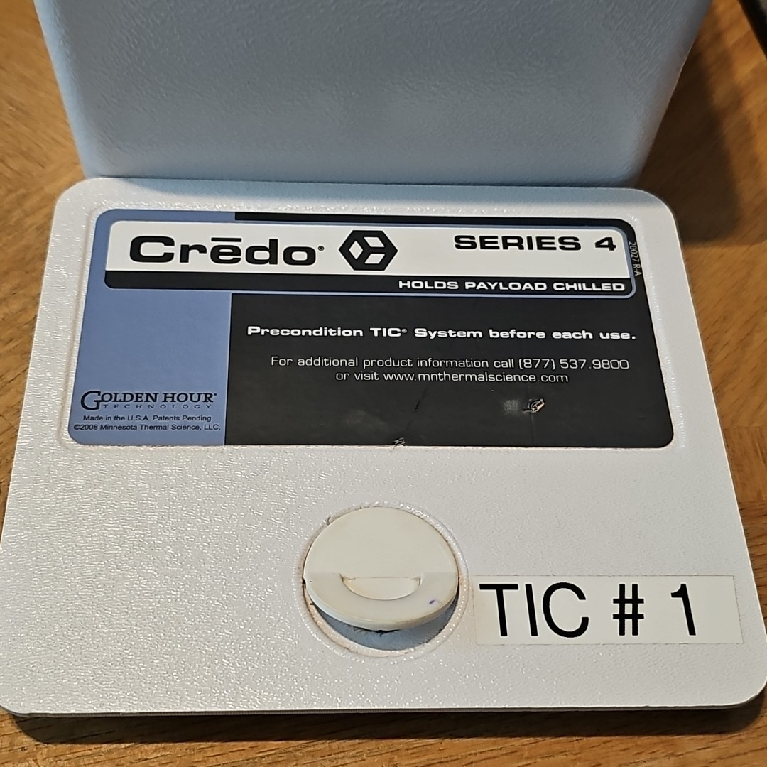 Credo Cube Series 4 Ice Pack Shipping Box GH02ATICBSEWHT482 Used Excellent
