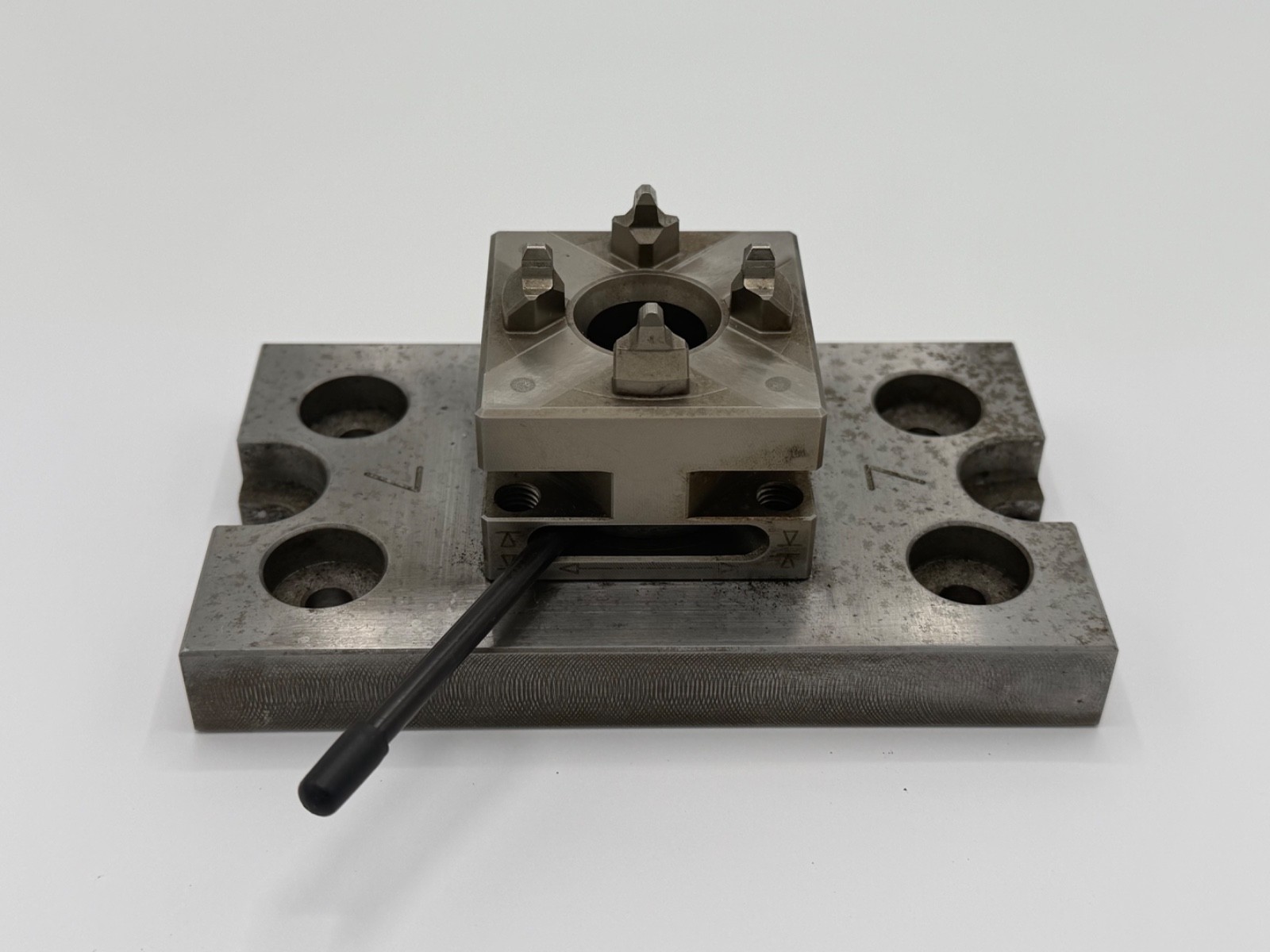Erowa ER-008470 manual chuck EDM