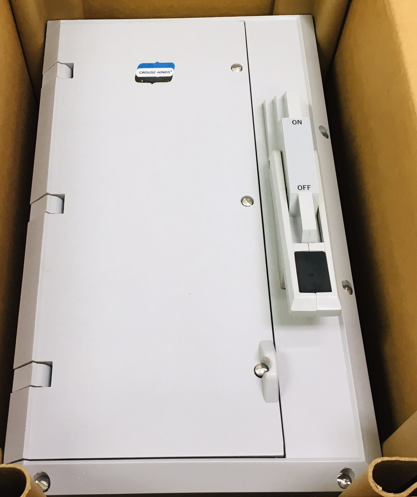 CROUSE HINDS NST1018F-D KRYDON 30/60 AMP SAFETY SWITCH ENCLOSURE NEW IN BOX