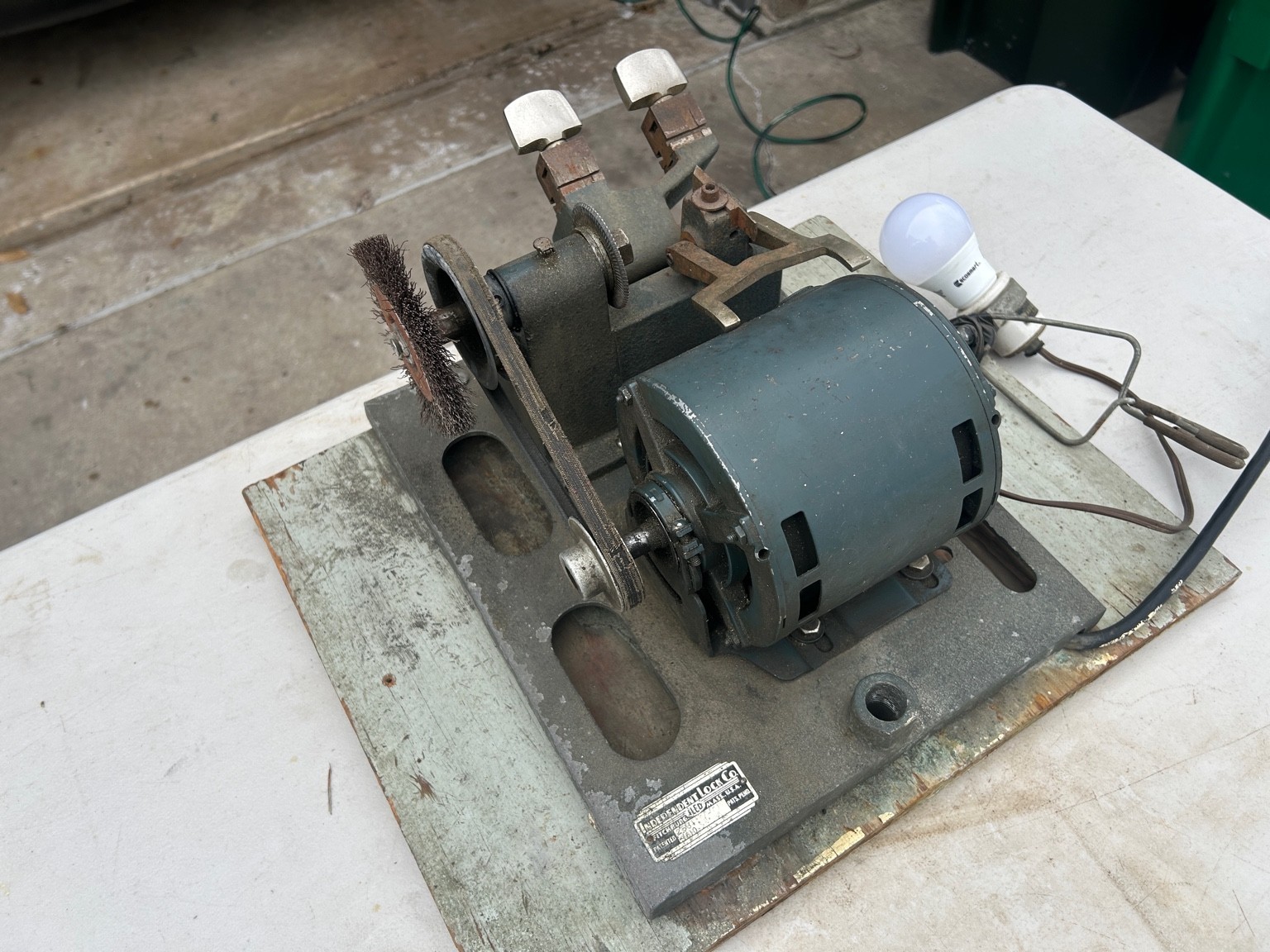 Vintage ILCO Industrial Bench Machine Electric Cast Iron Unit Tested