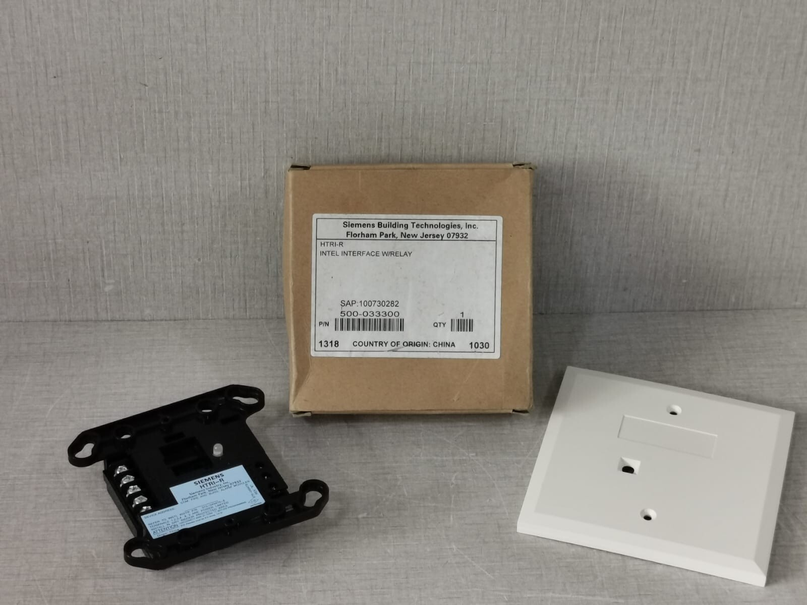 1 LOT 2PCS. SIEMENS HTRI-R 500-033300 INTEL INTERFACE MODULE WITH RELAY