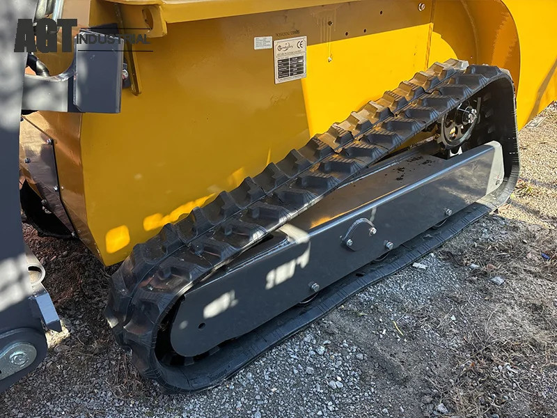 2026 NEW 1.5Ton Skid Steer Loader Tracked 32.8 HP RATO R999D EPA Gasoline Engine