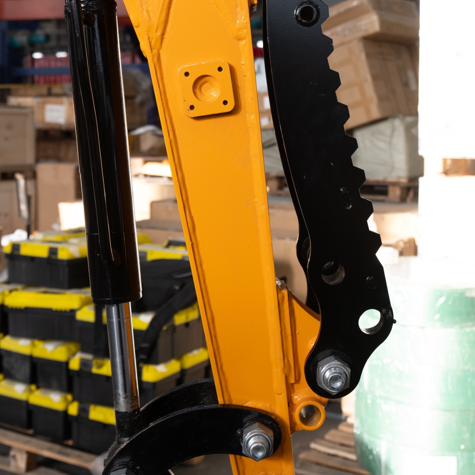 Enclosed cab 1.2Ton Mini Excavator With 9 Attachments Kit 13.5hp Mini Digger