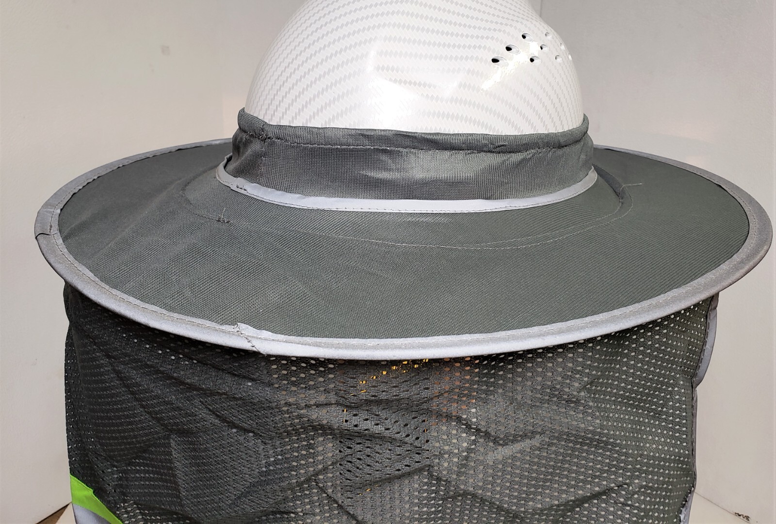 GRAY Hard Hat Sun Shade Visor Full Brim Mesh Neck HI VIS REFLECTIVE STRIPE