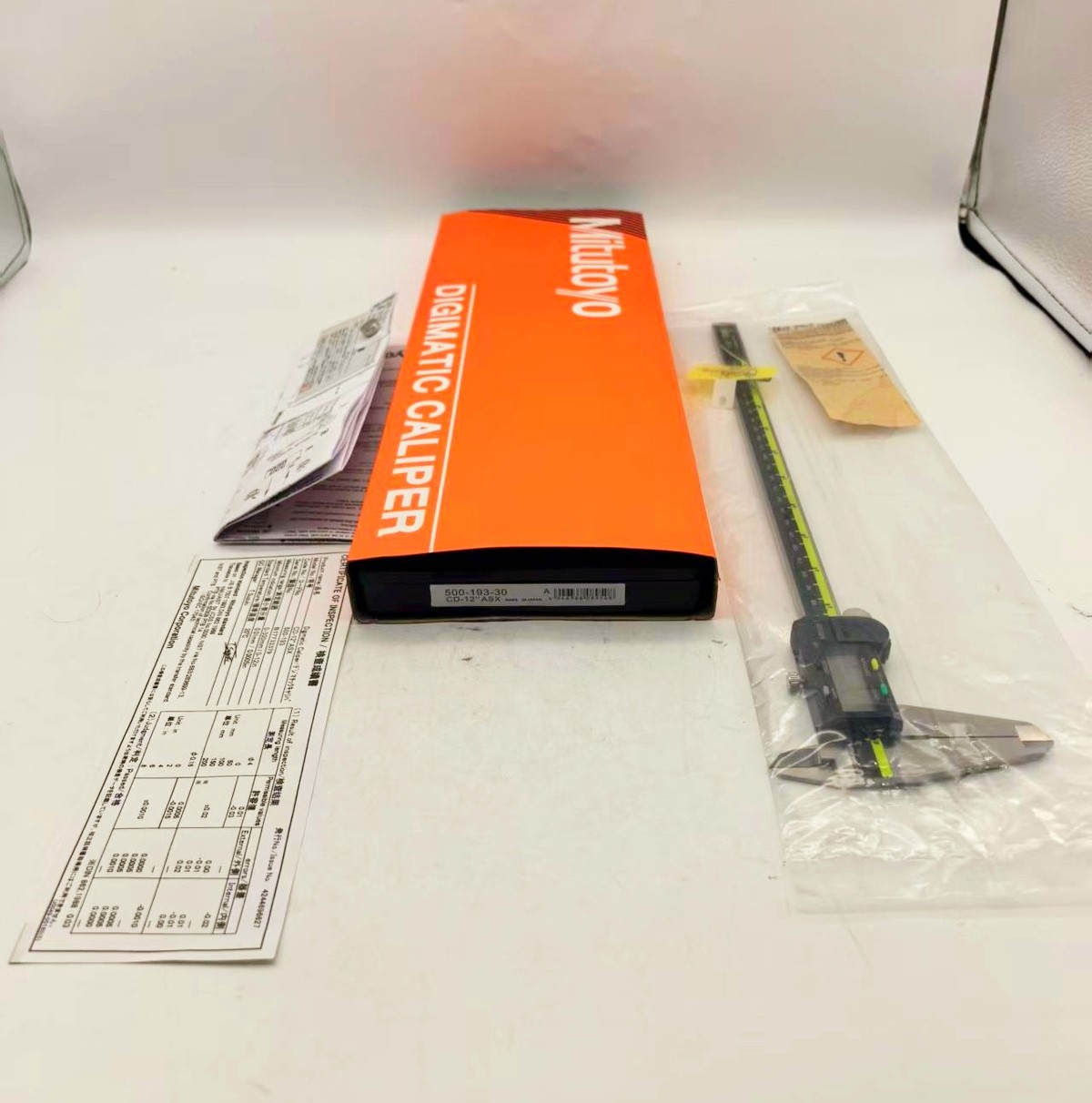 500-193-30 Mitutoyo Japan 300mm/12″ Absolute Digital Digimatic Vernier Caliper