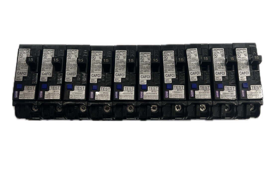 QA115AFCN LOT OF 10 SIEMENS 15A ARC-FAULT AFCI PLUG ON NEUTRAL NO PIGTAIL WIRE