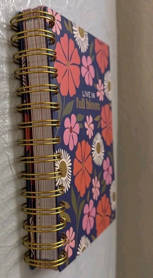 2025 Daily Planner Live In Full Bloom Clean New Pages FREE SHIPPING