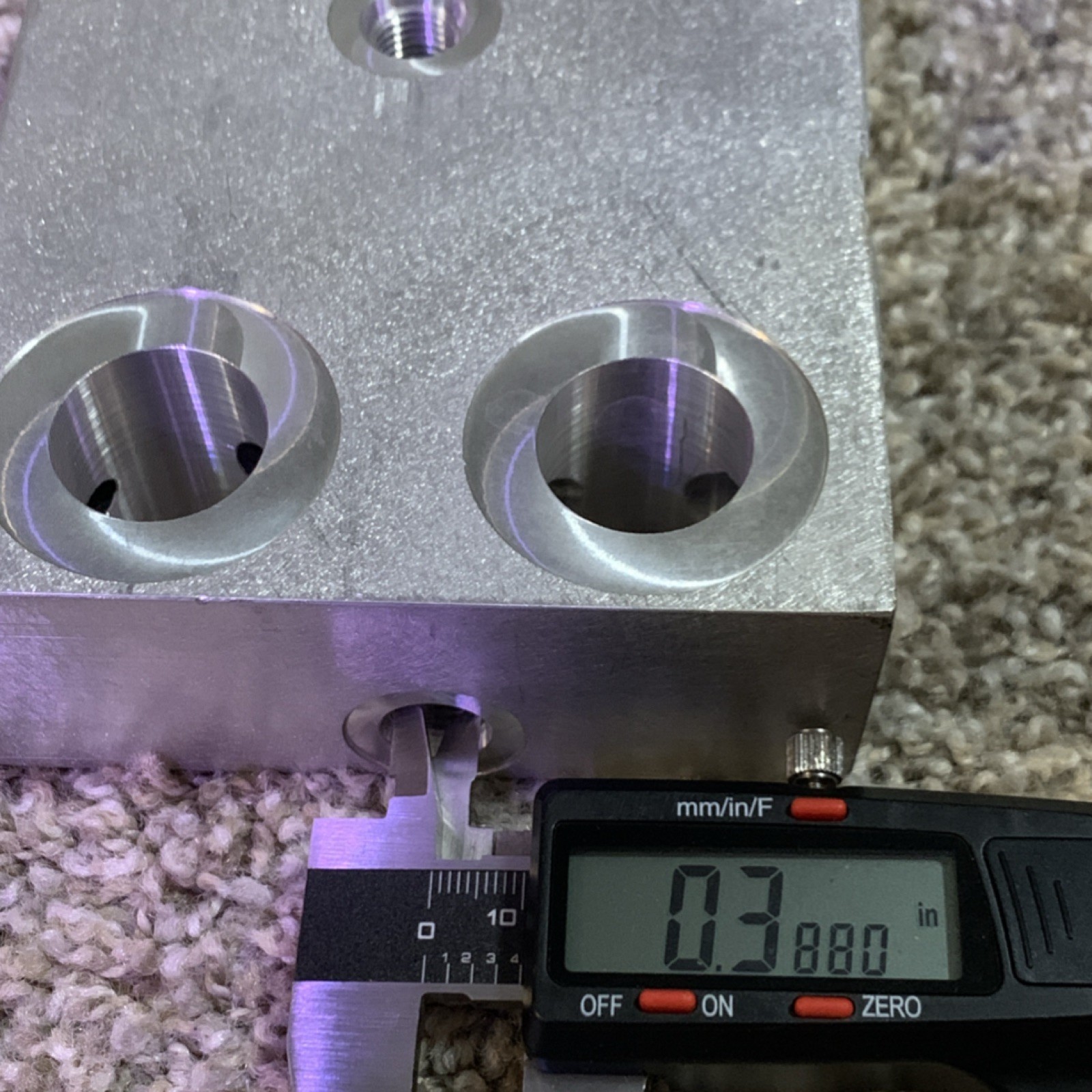 Aluminum Hydraulic Manifold Block, Multiple Threaded Ports, Machined Metal