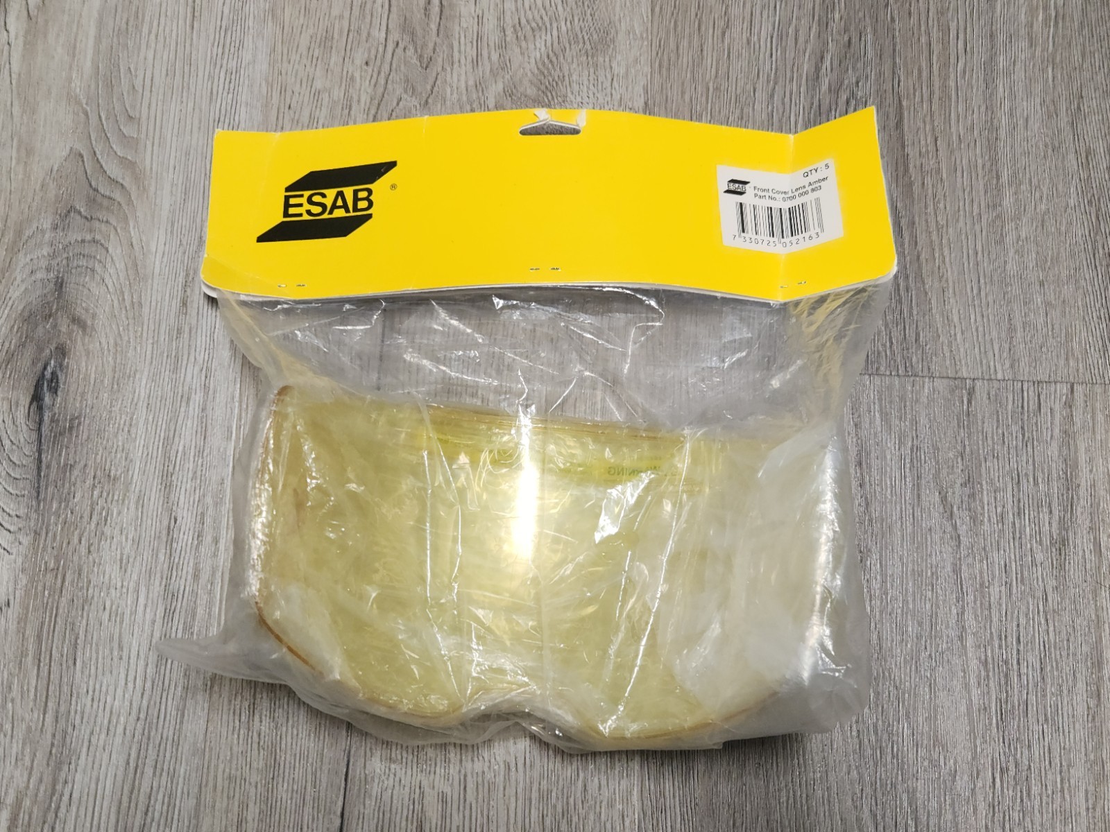 ESAB – 0700000803 5 Each Amber Front Cover Lens for Sentinel A50 Helmet