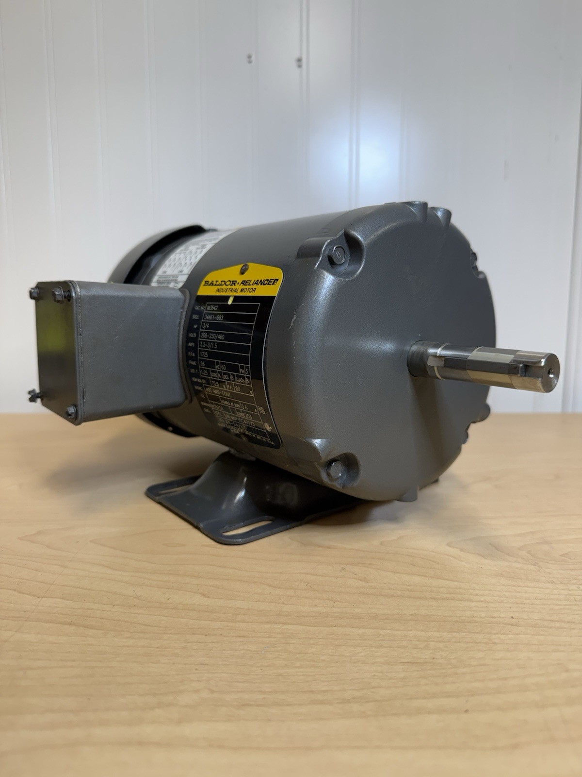 NEW! Baldor Reliance M3542 3/4 HP 1725 RPM 34A61-883 AC Electric Motor