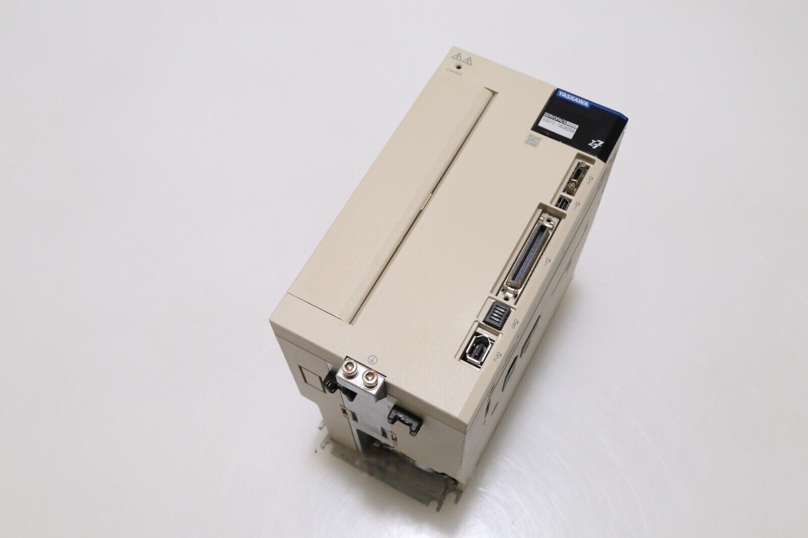1PCS Yaskawa Servo Driver SGD7S-180A00A NEW Free delivery