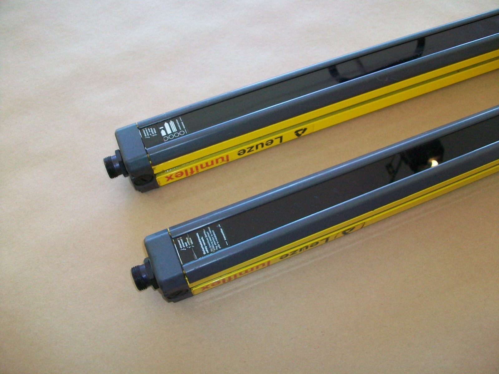 Leuze Lumiflex Light Curtain Transmitter Set CT30-1200-BH3 CT30-1200-BH5 USED