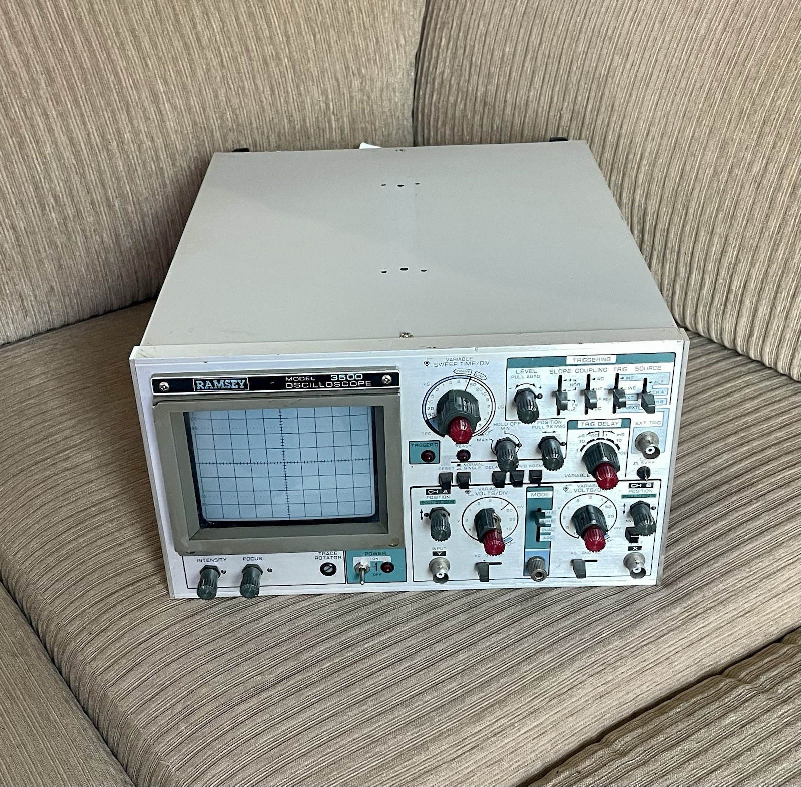 Vintage RAMSEY 3500 Oscilloscope *Powers On ?? Made in Korea