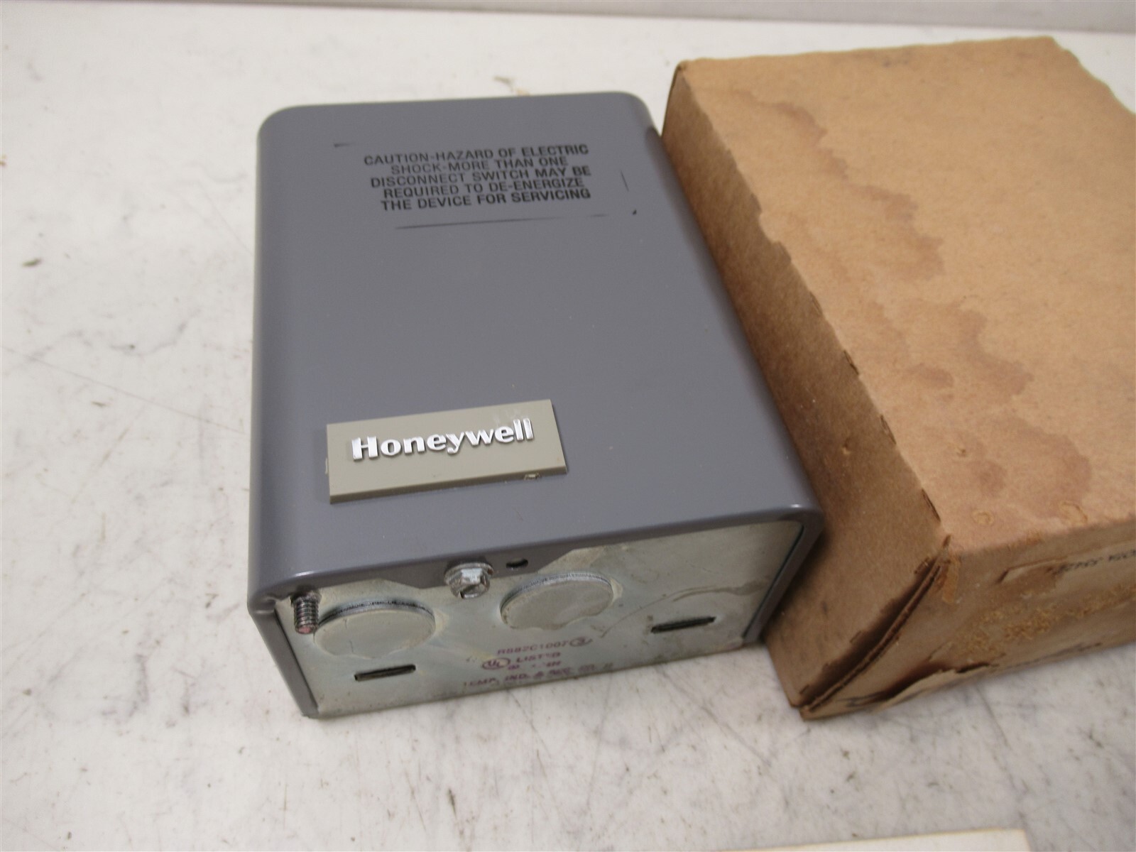 Honeywell R882C1007 Switching Relay NOS Unit with Box