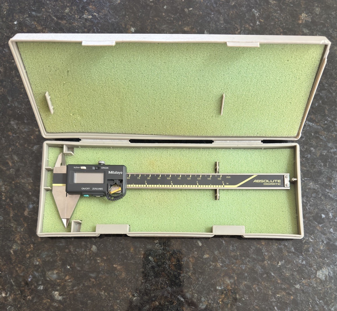 Mitutoyo Absolute Digital Digimatic 0-6 inch Digital Vernier Caliper 573-221-10
