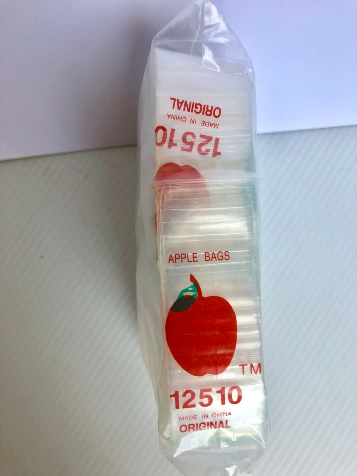 Apple Brand Baggies size 1034 ( 1″x3/4″) clear. 2.5 mil, Liquidation Stock.