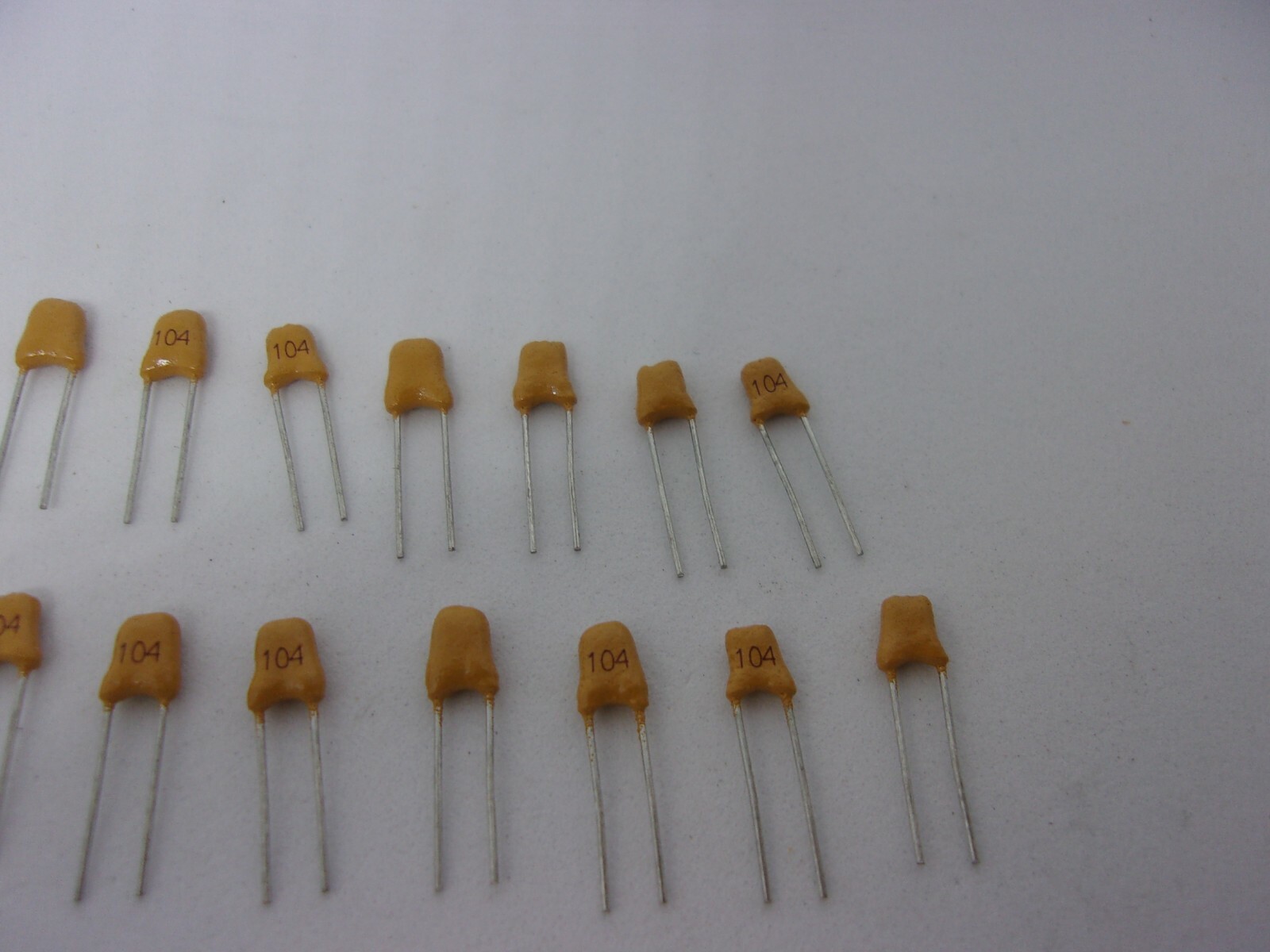 20 Pcs Pack Lot Multilayer Ceramic Capacitor 100nF 0.1uF 104 50V 10% Monolithic