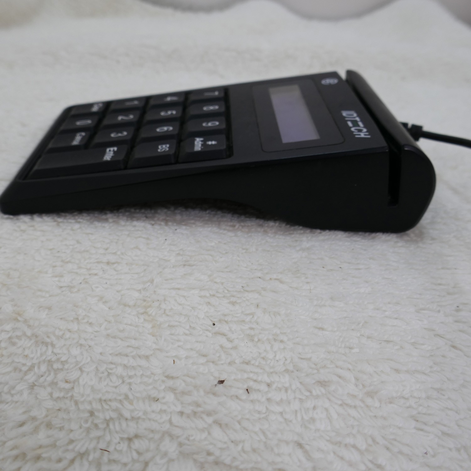 ID TECH SREDKey Key Pad + USB MagStripe Reader Credit Card Reader