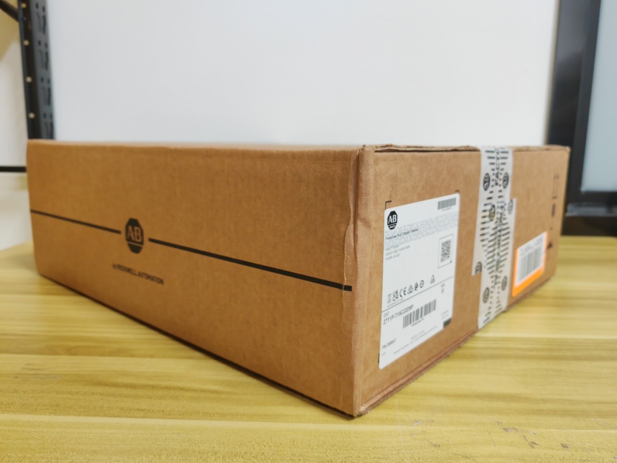 New Allen-Bradley 2711P-T15C22D9P /B PanelView Plus 7 Sealed 2711PT15C22D9P