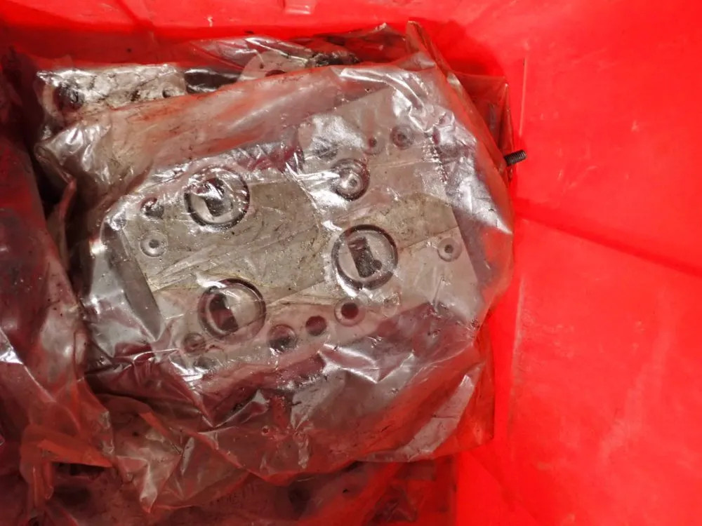 HYDRAULIC MANIFOLD VALVE 02250100512