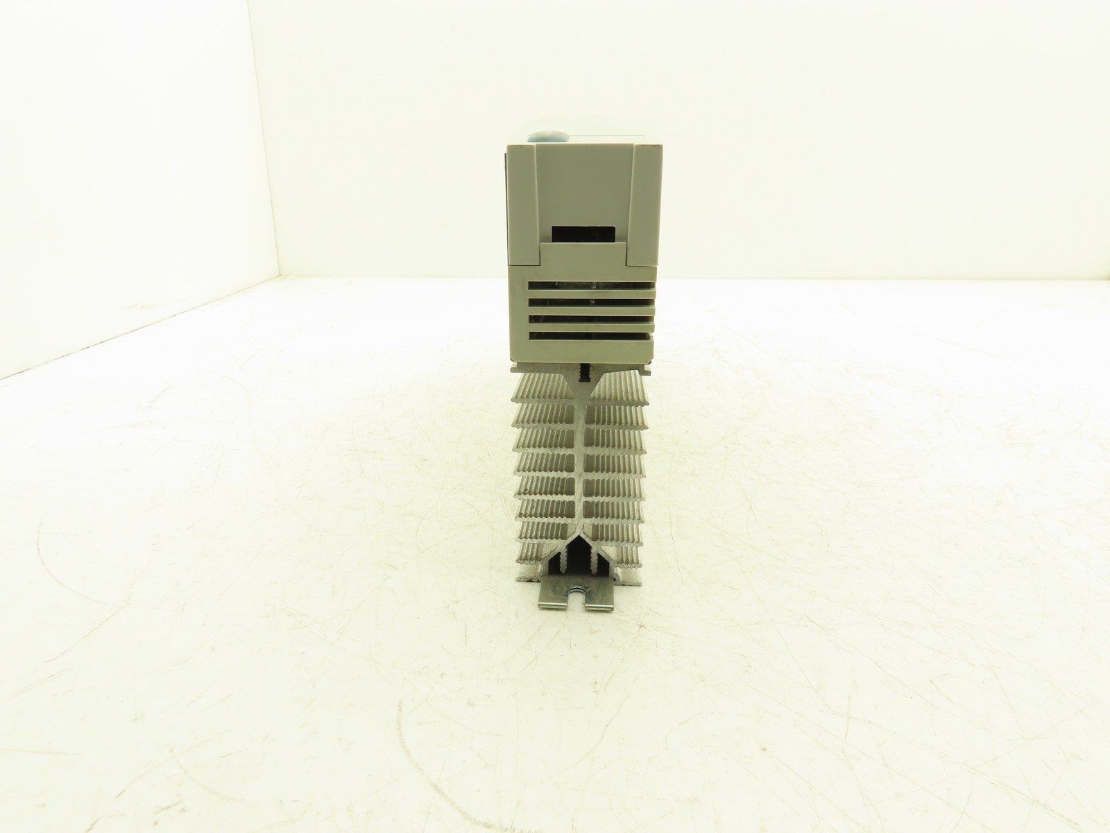 Lenze EMB9352-E Servo Drive Brake Resistor Module 25A