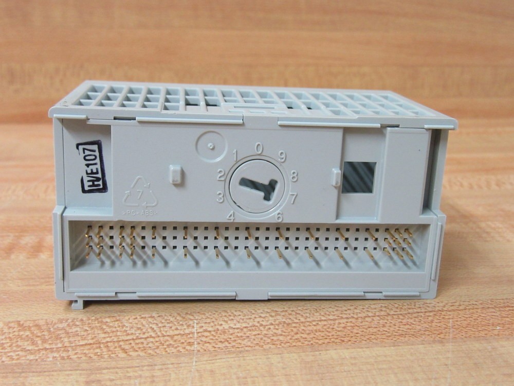 Allen Bradley 1794-OB16P I/O Output Module 96268276, Ser.A, Rev B01 (Pack of 6)