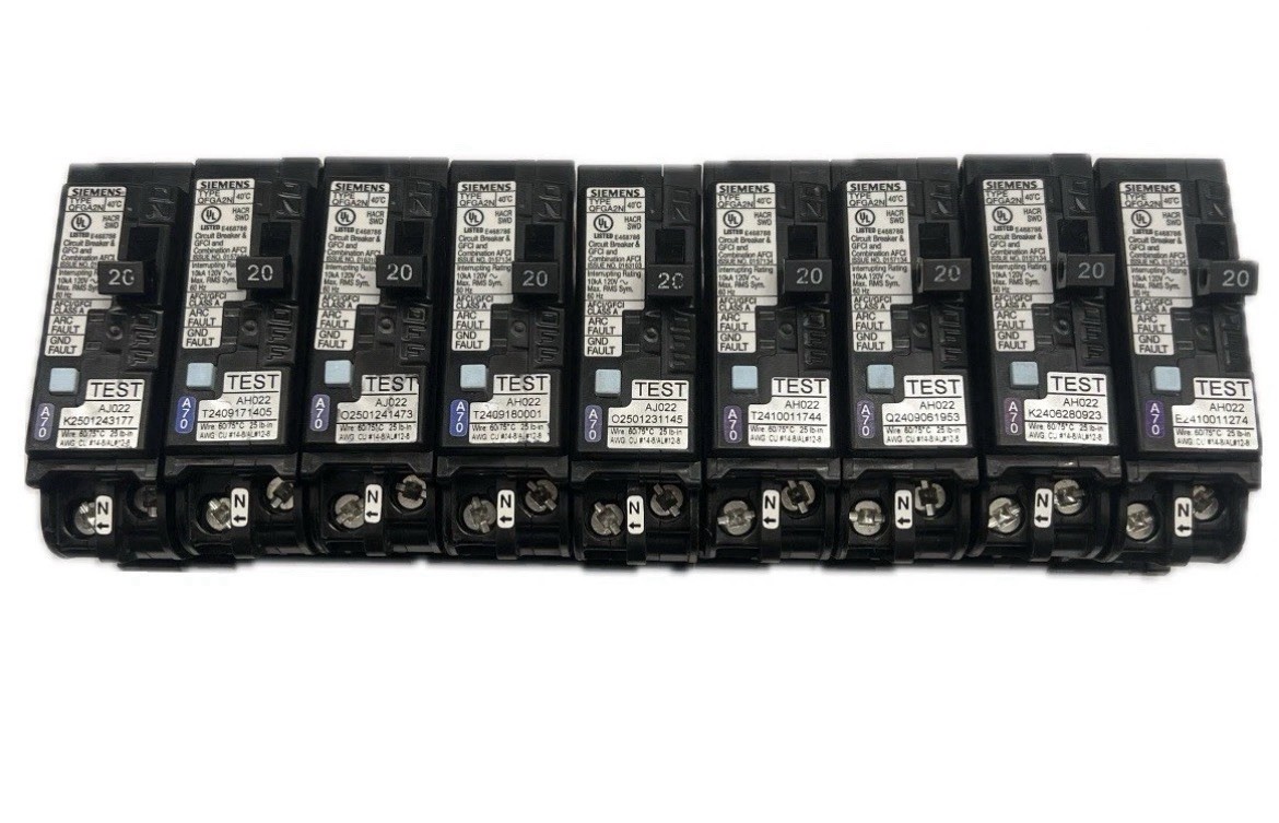 10PCS SIEMENS Q120DFN 20A DUAL FUNCTION AFCI/GFCI PLUG ON NEUTRAL BREAKER NEW