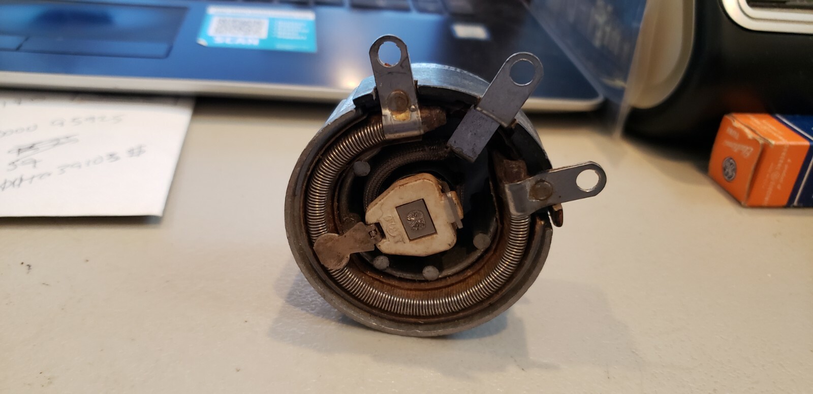 NOS IRC 100 Ohm Wire Wound Potentiometer Number PR50 Ohms Not Specified