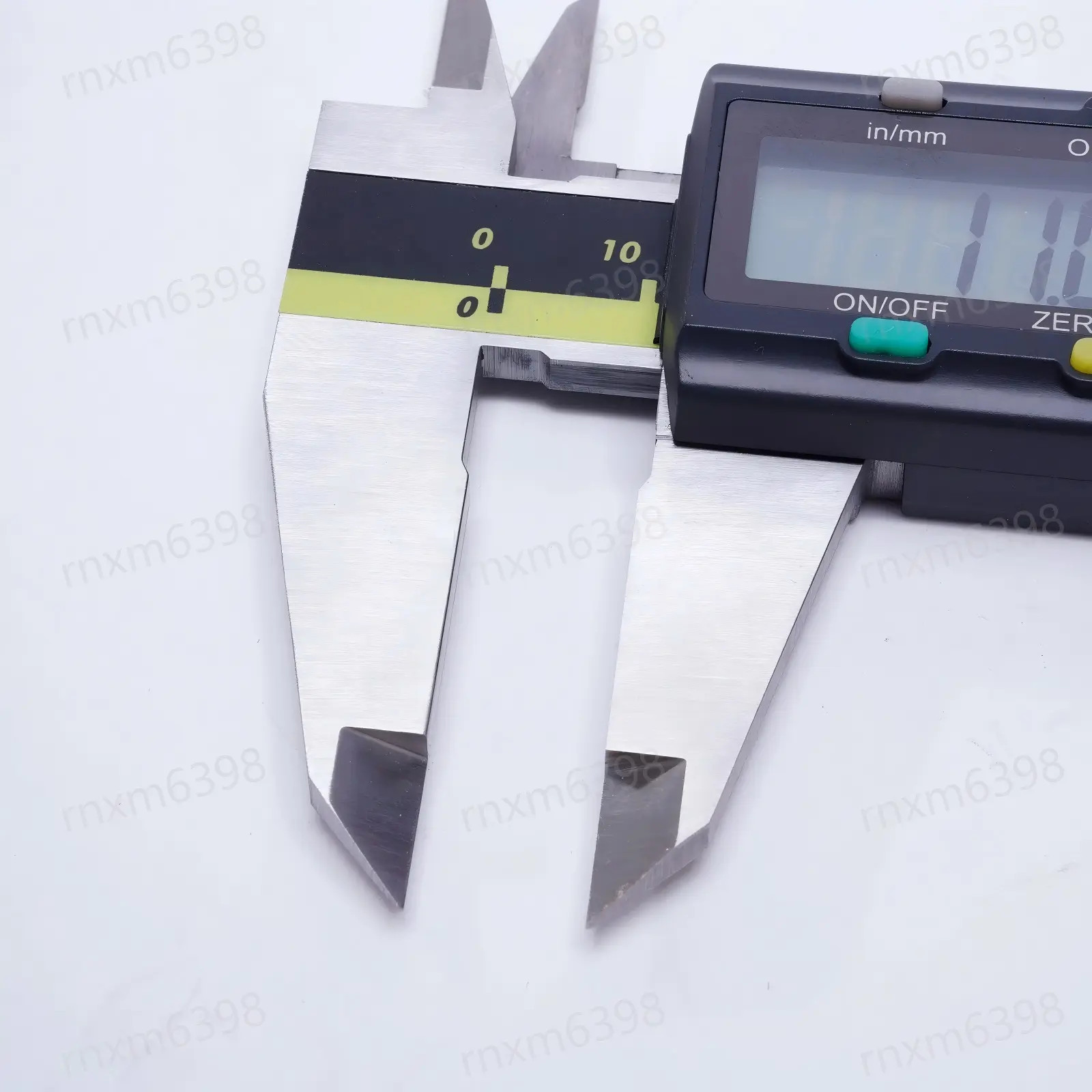 New Absolute Digimatic Caliper 500-196-30 (0-150 mm / 0-6″)